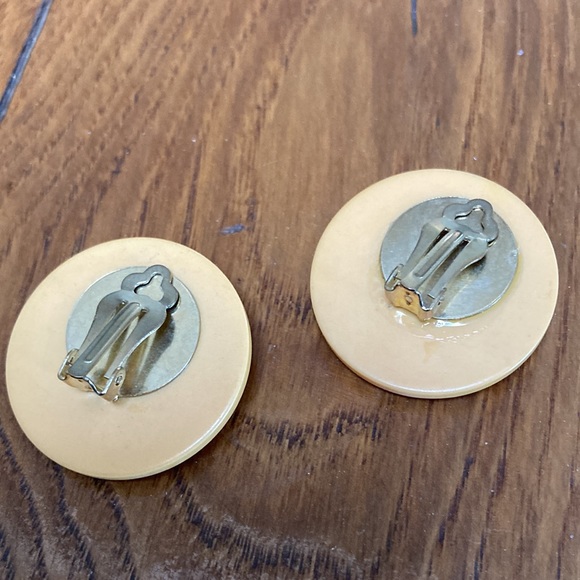 Toads on Vintage Poker Chips - Picture 3 of 4